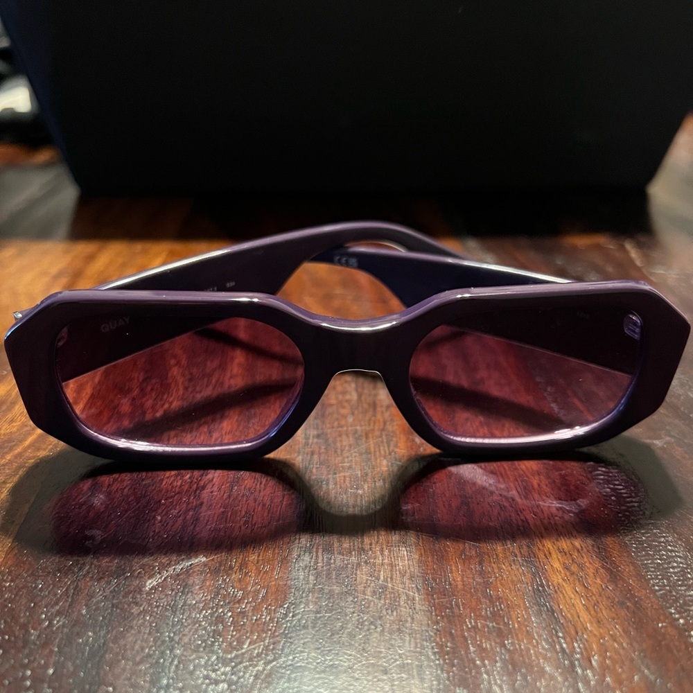 Quay Hyped Up, Plum, Polarized
